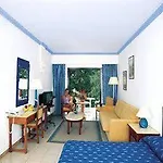 Gardens 3* Pafos