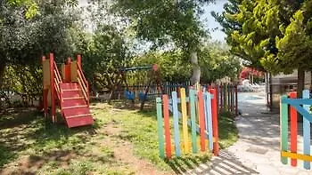 מלון Gardens פאפוס