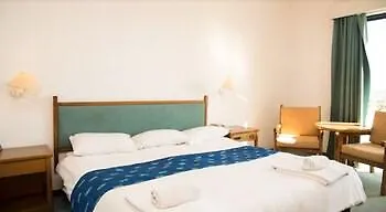 Gardens Hotel 3*