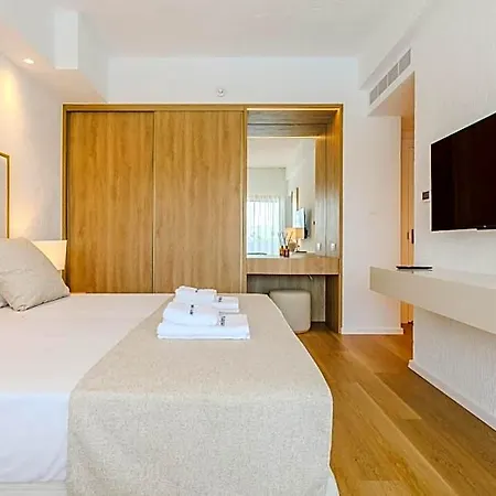 Gardens Hotel 3*