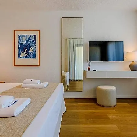 Gardens Hotel 3*