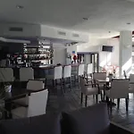 Gardens Hotel 3*