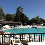 Gardens Hotel 3*