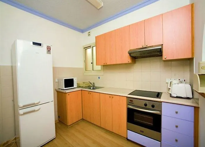 Отель Gardens Пафос